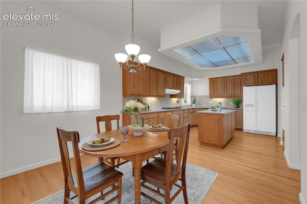 Image 11 of 35: Spacious kitchen