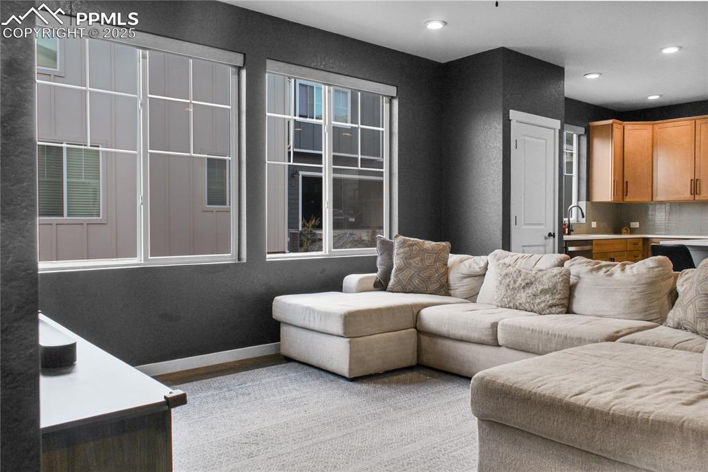 Image 4 of 24: Living Room