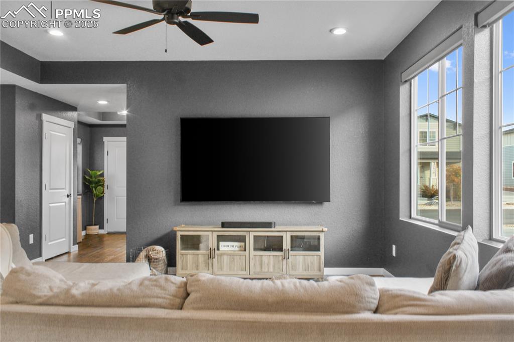 Image 5 of 24: Living Room