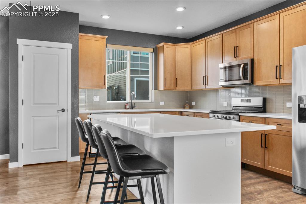 Image 8 of 24: Kitchen