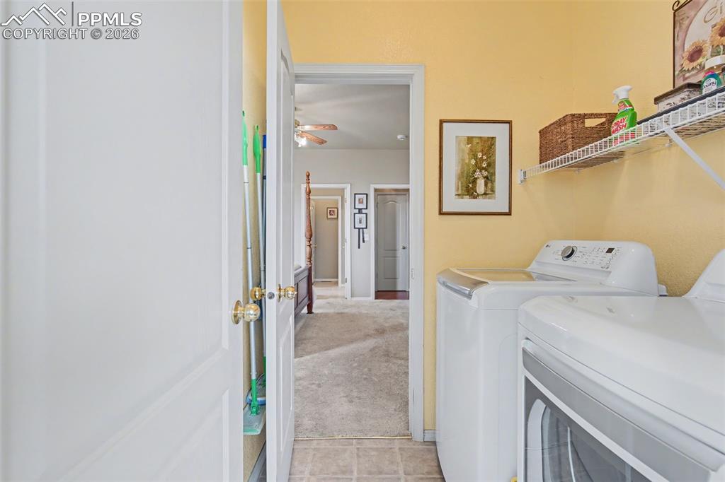 Image 17 of 36: Laundry