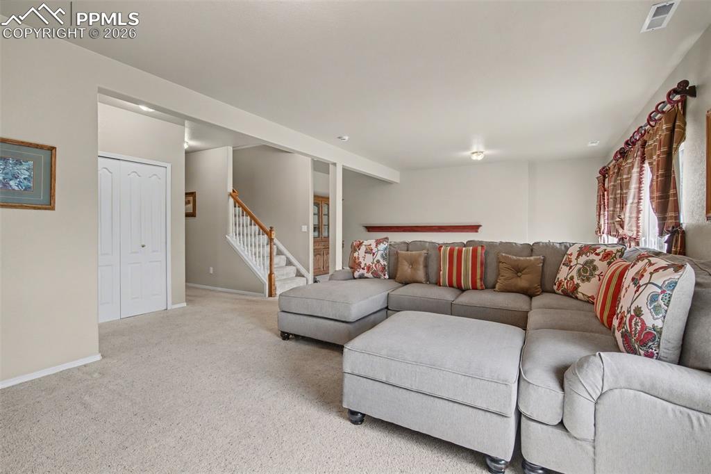 Image 23 of 36: Family Room