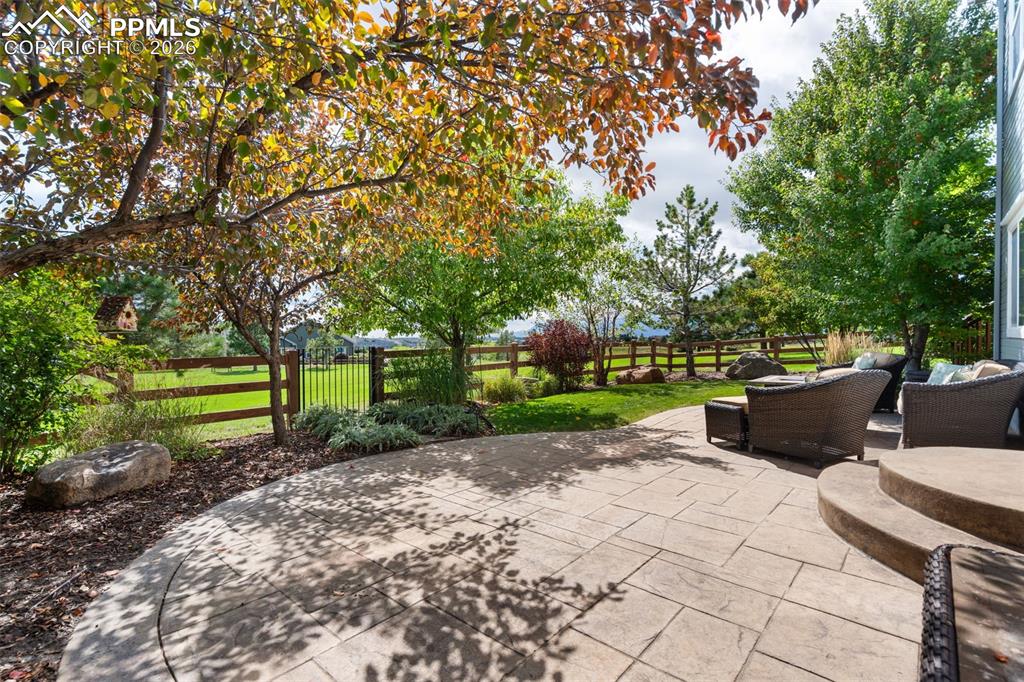 Image 35 of 36: Patio