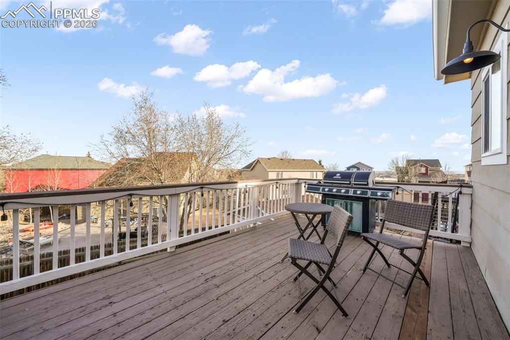 Image 16 of 46: Deck