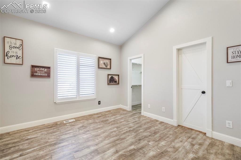 Image 19 of 46: Master Bedroom