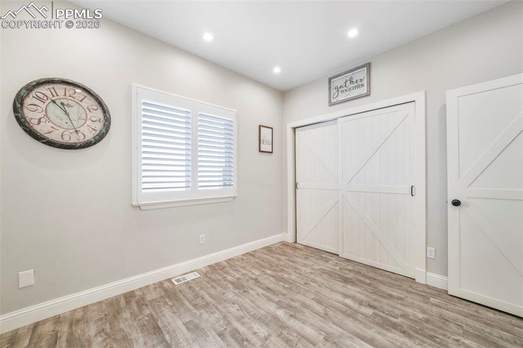 Image 23 of 46: Bedroom