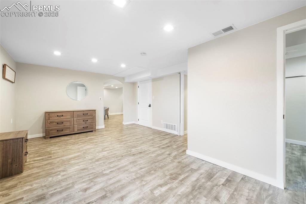 Image 38 of 46: Bedroom