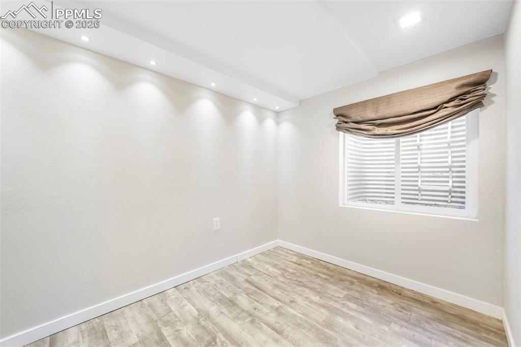 Image 39 of 46: Bonus Room