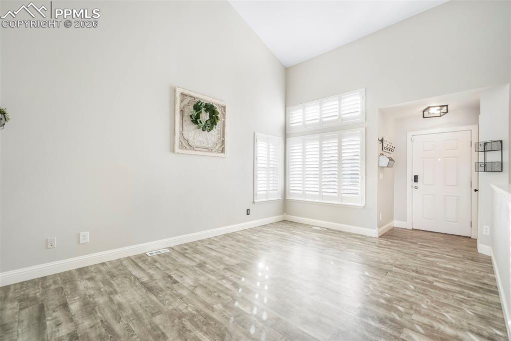 Image 6 of 46: Family Room