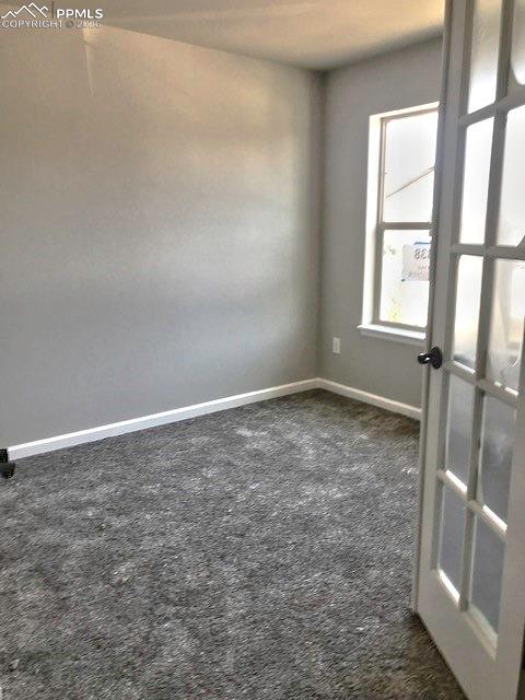 Image 3 of 14: Office