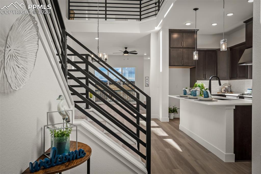 Image 2 of 40: Entry