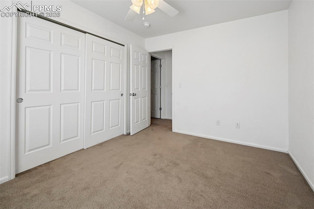 Image 22 of 28: Bedroom