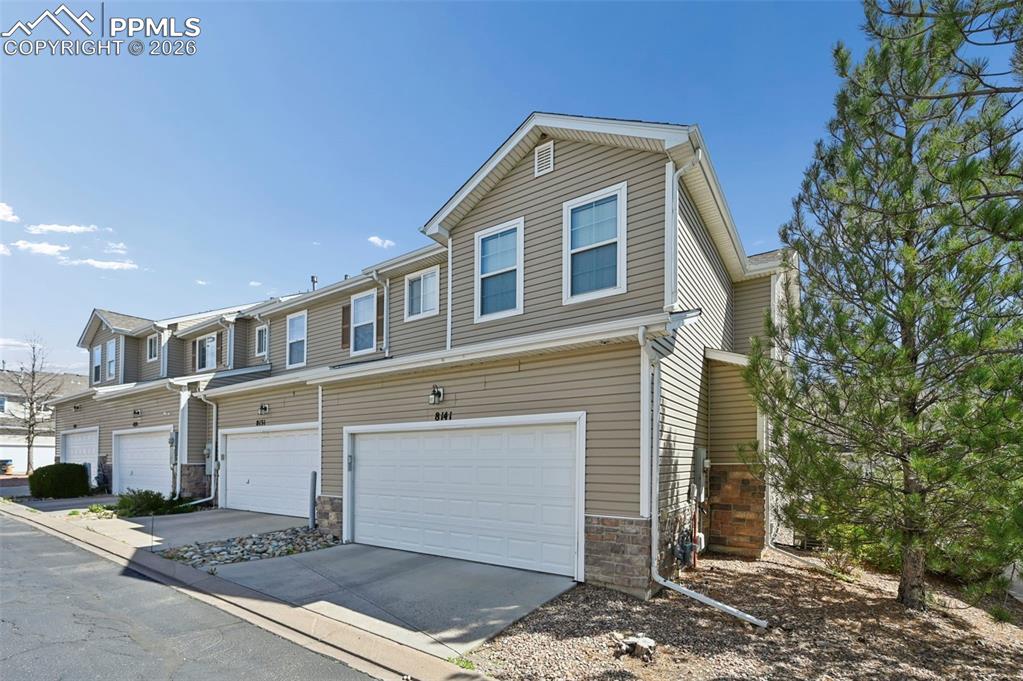 Image 4 of 28: Back of Structure