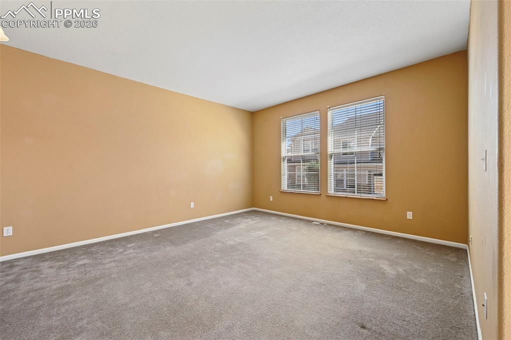 Image 7 of 28: Living Room