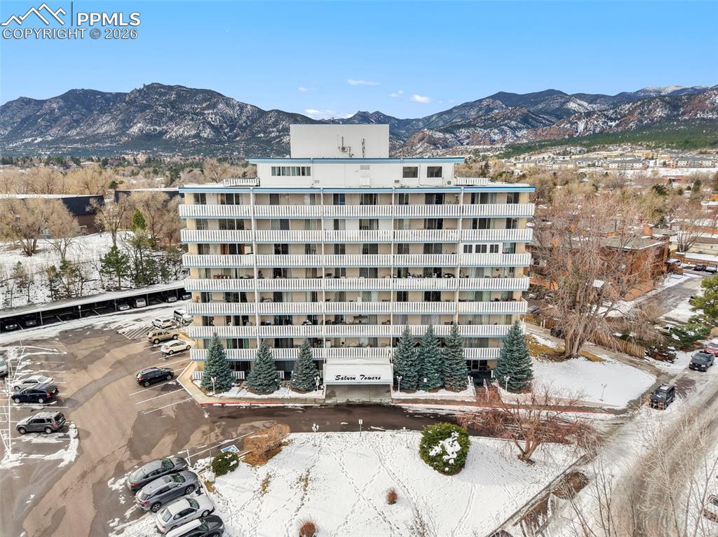 Image 14 of 14: Front of Structure