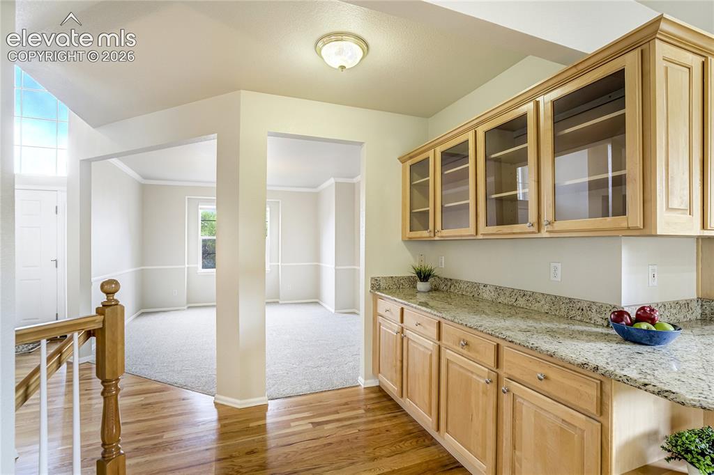 Image 16 of 48: Kitchen