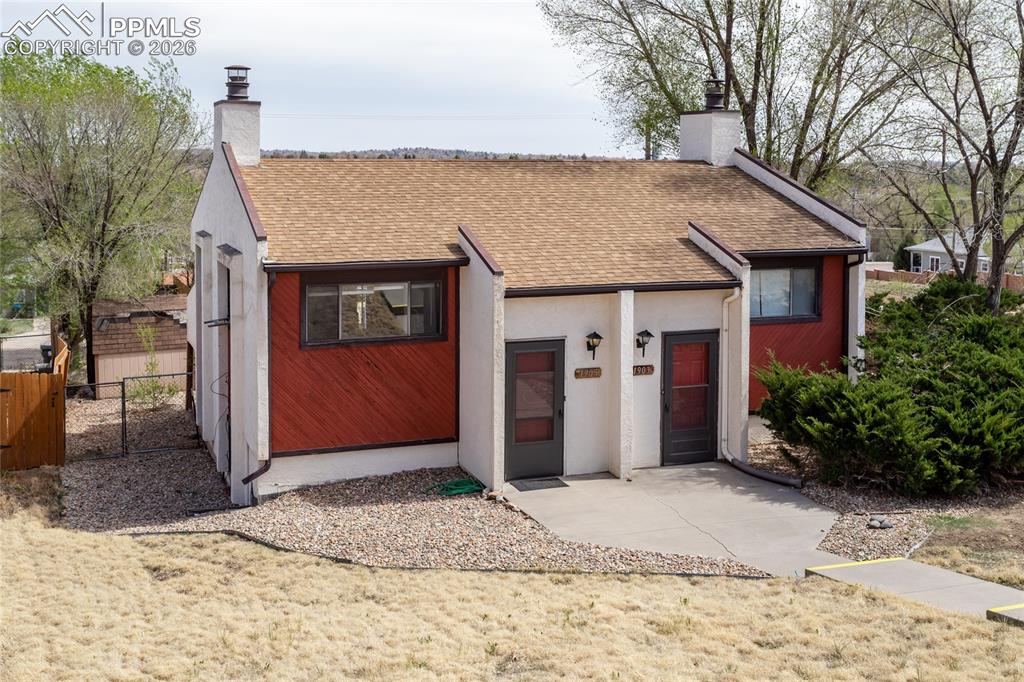 Caption: Welcome to your Duplex!