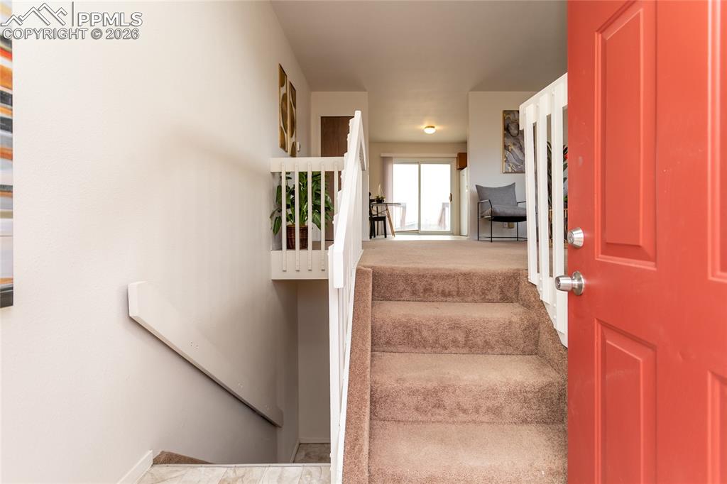 Image 3 of 39: Entrance to unoccupied unit 1903.