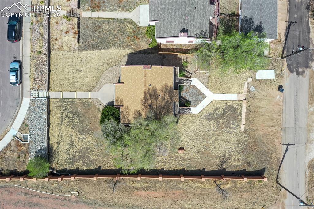 Image 33 of 39: Aerial overview of duplex lot. 
