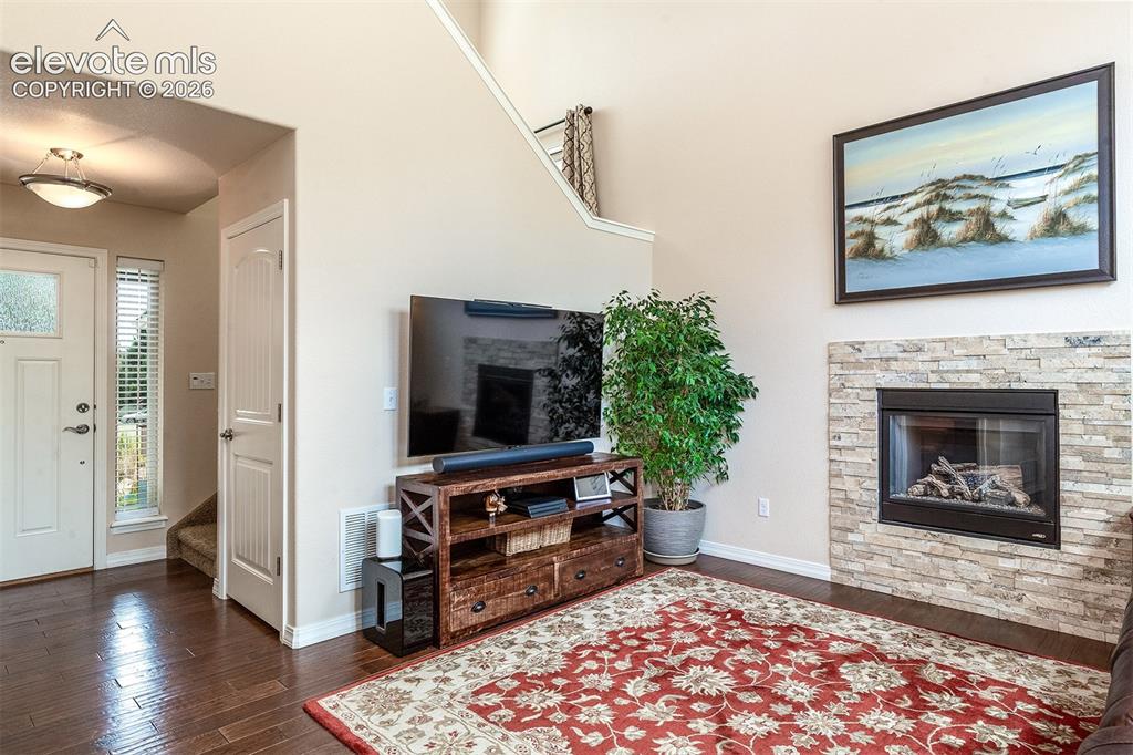 Image 9 of 44: Living Room