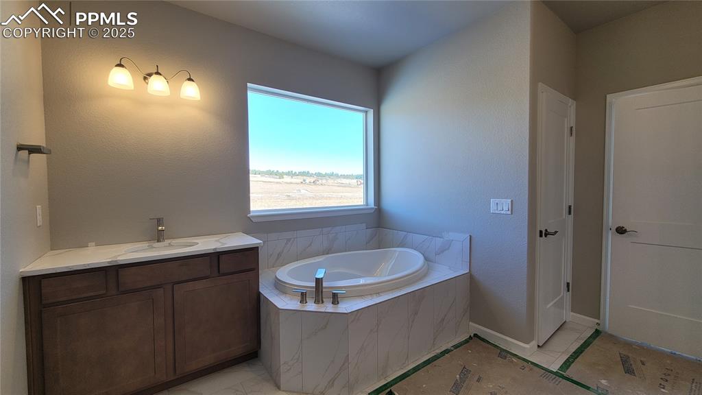 Image 20 of 35: Master Bathroom