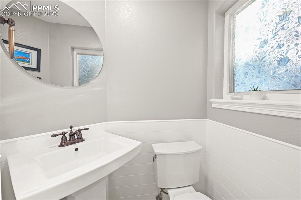 Image 22 of 47: Powder bath - main level