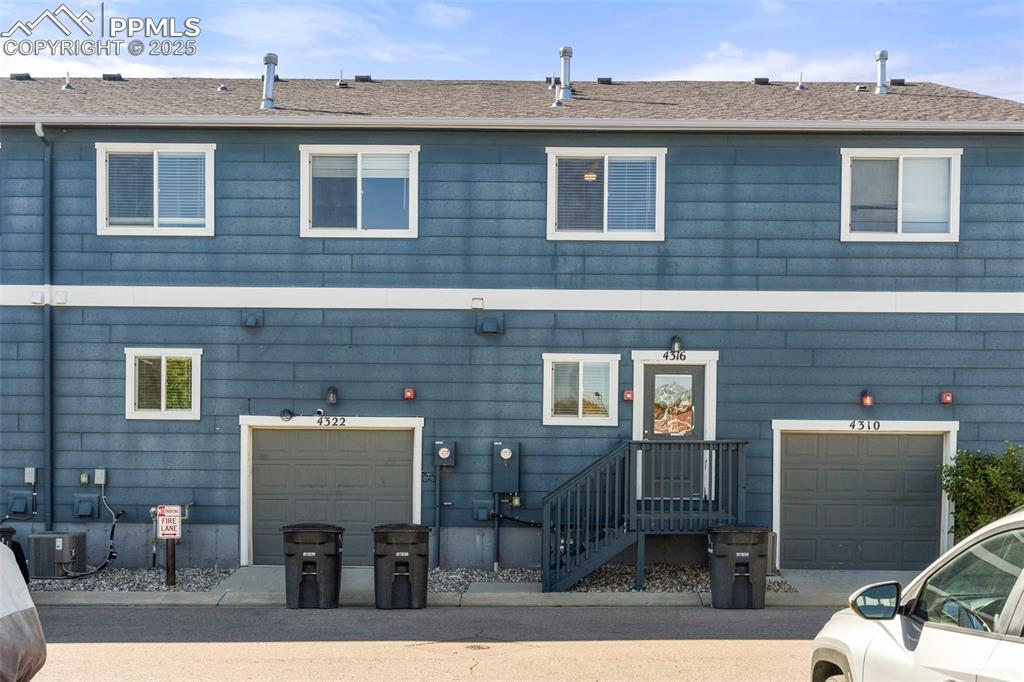 Image 20 of 25: Back of Structure