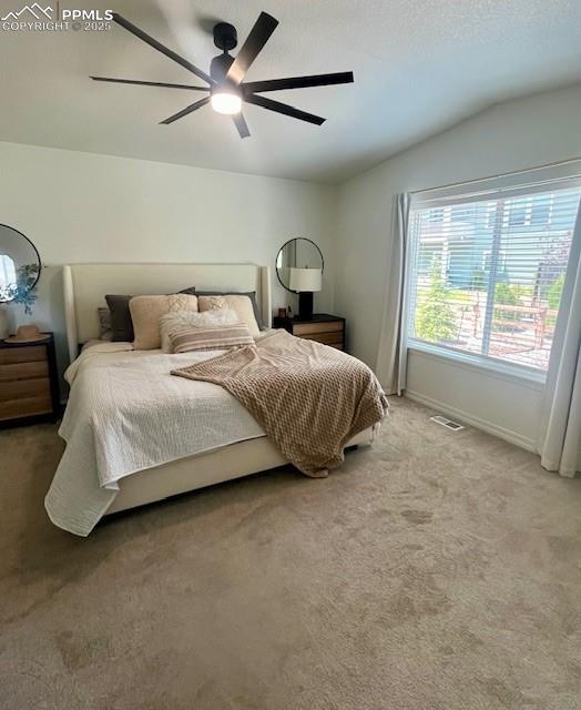 Image 11 of 32: Bedroom