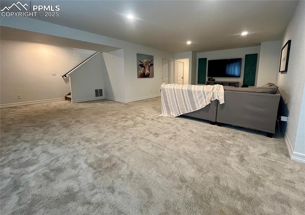 Image 8 of 32: Living Room