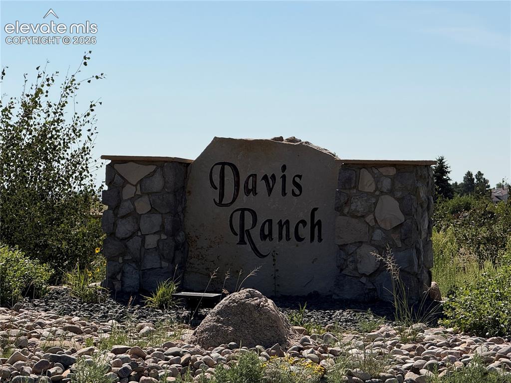 Image 12 of 12: Community
