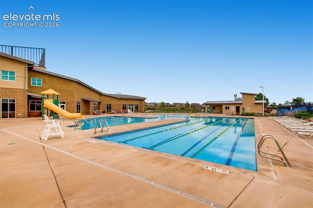 Image 38 of 41: Pool