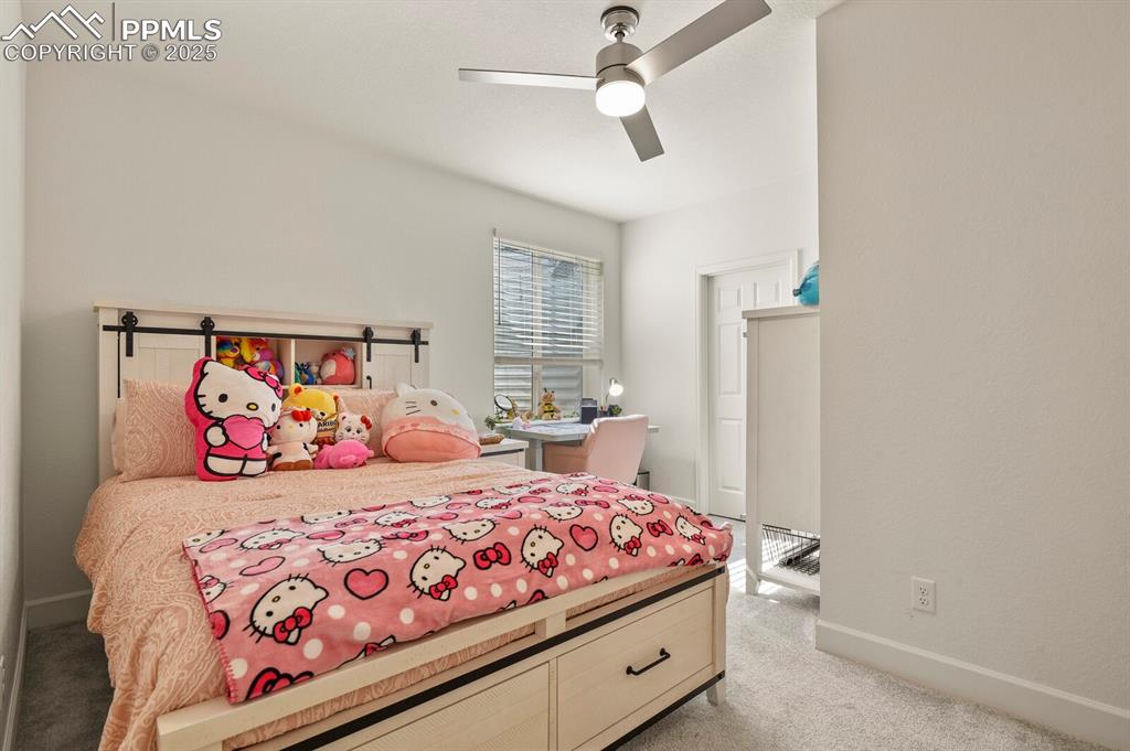 Image 32 of 38: Bedroom