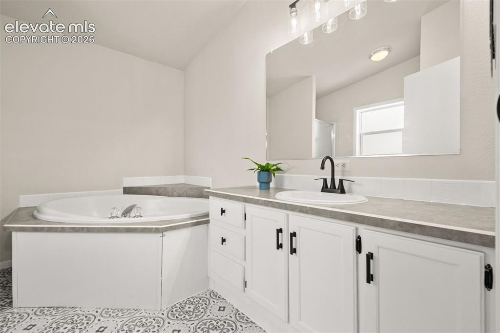 Image 18 of 36: Master Bathroom