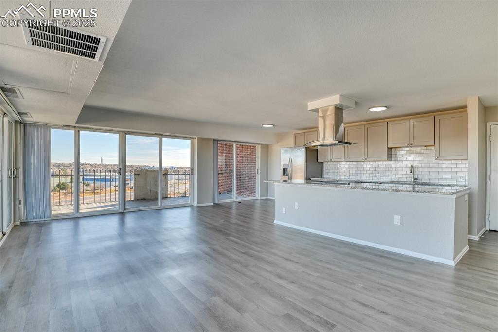 Image 11 of 44: Living Room