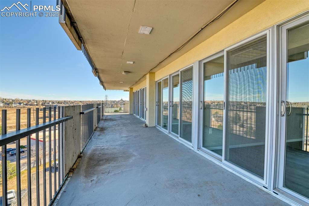 Image 26 of 44: Balcony