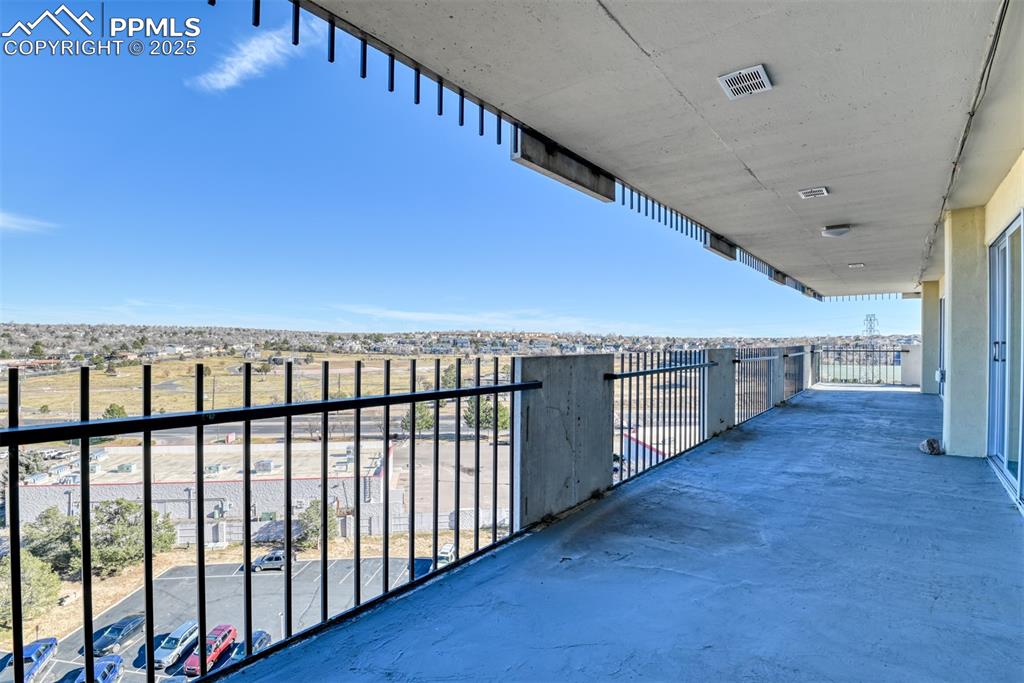 Image 27 of 44: Balcony