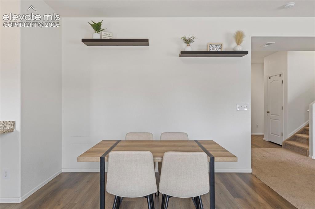 Image 10 of 41: Dining Area