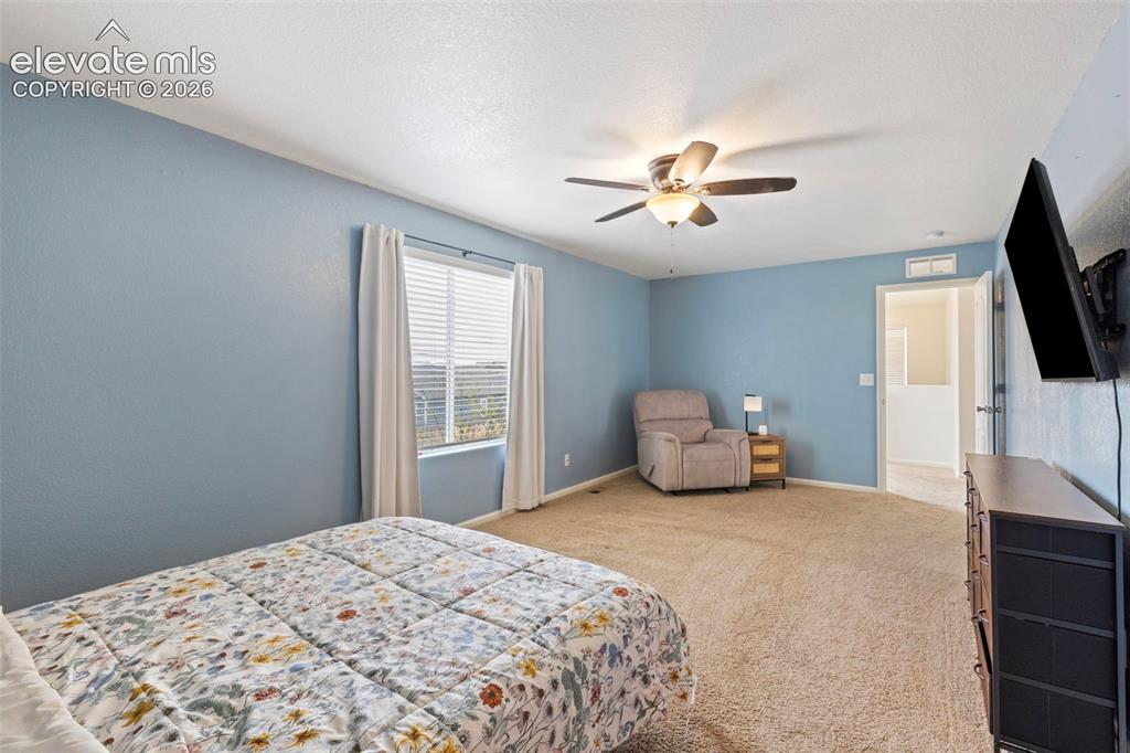 Image 16 of 41: Master Bedroom