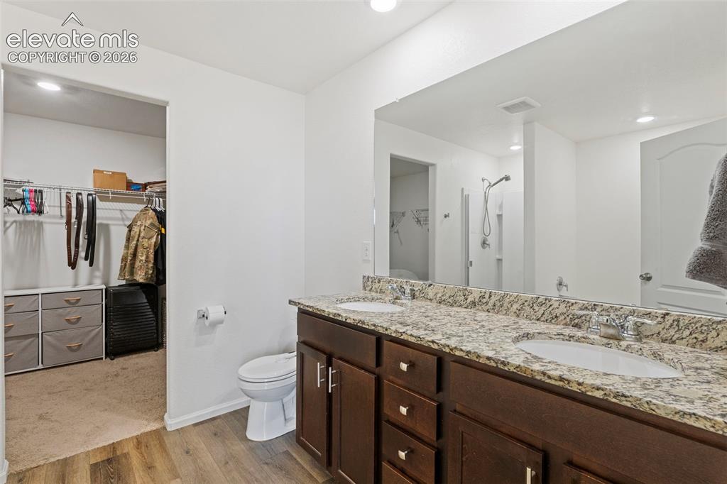 Image 17 of 41: Master Bathroom