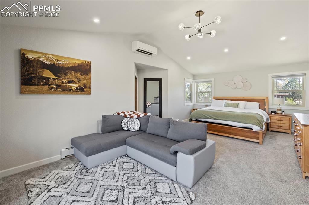 Image 26 of 50: Bedroom