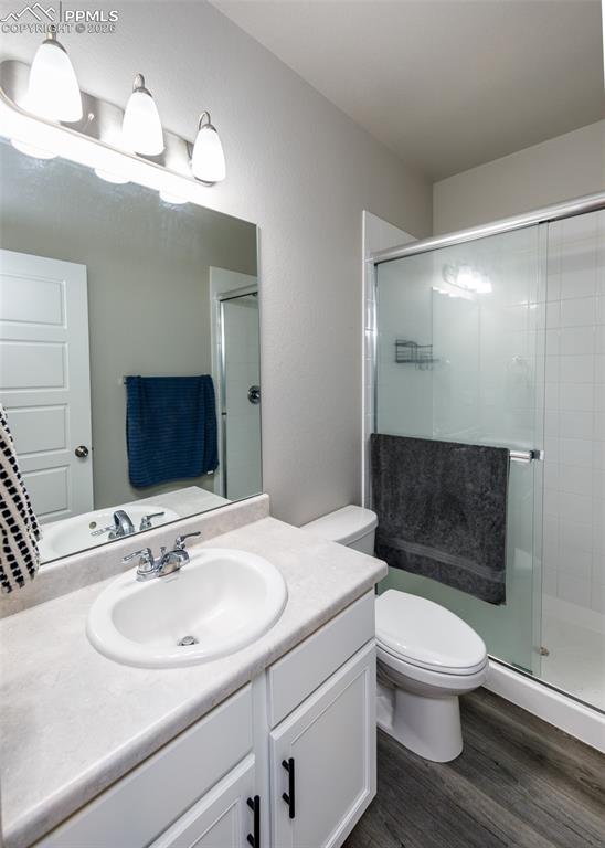 Image 46 of 50: downstairs bathroom