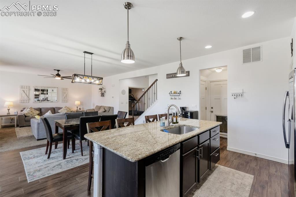 Image 12 of 29: Kitchen