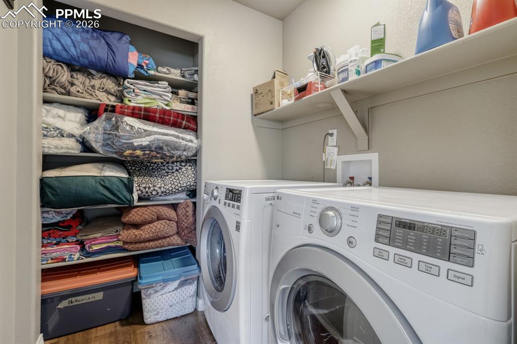 Image 26 of 29: Laundry