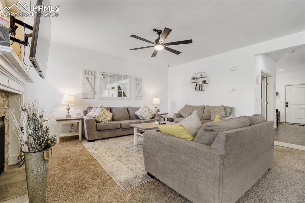 Image 5 of 29: Living Room