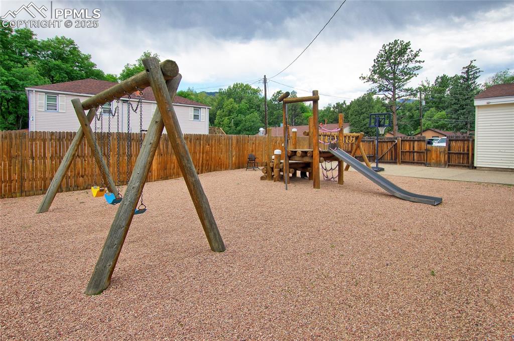 Image 34 of 34: View of playground