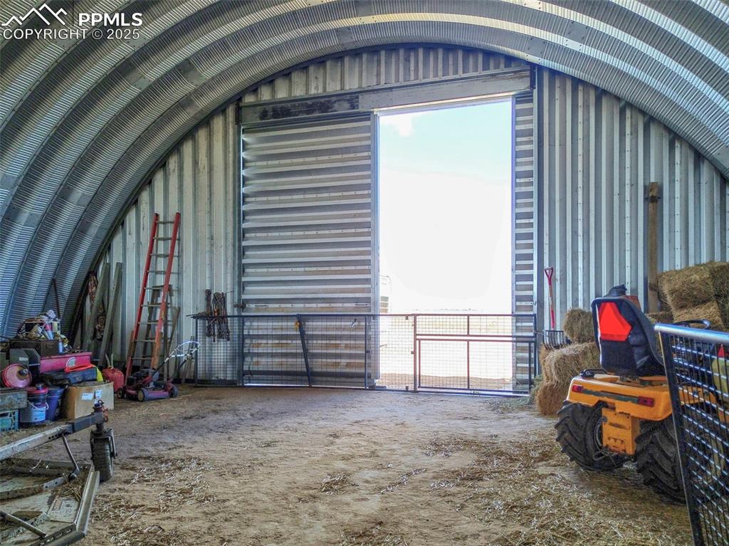 Image 9 of 31: View of garage