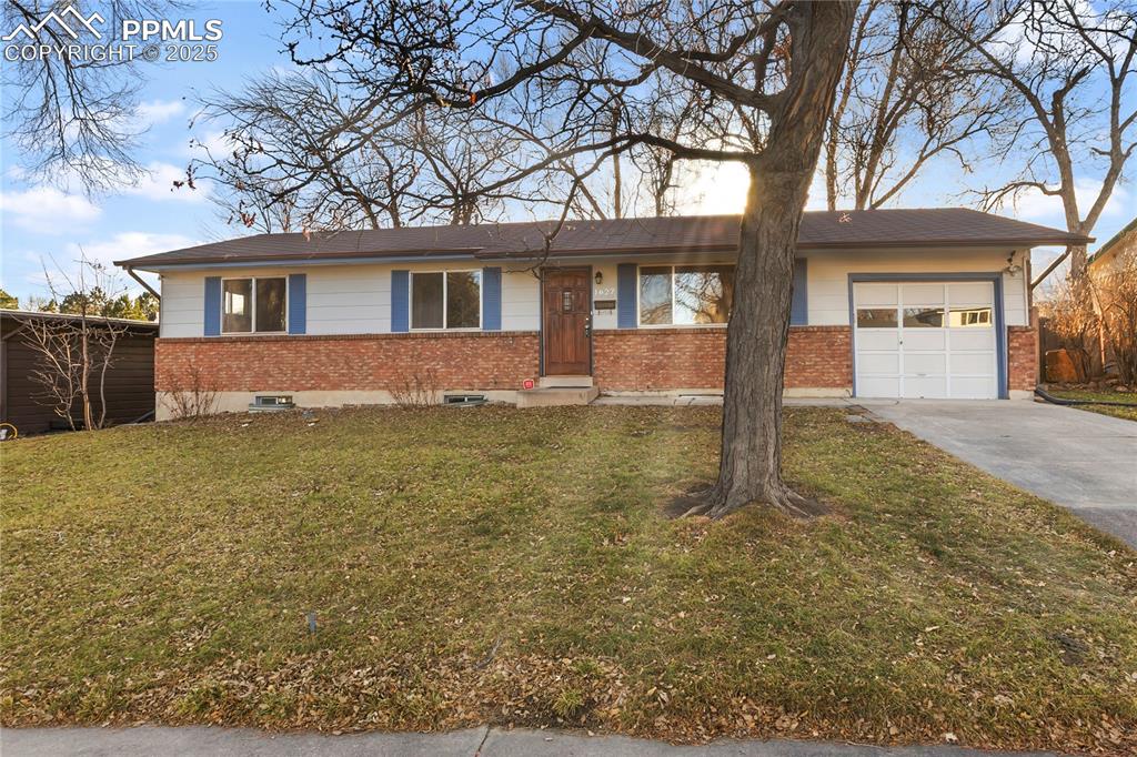 Image 2 of 38: Front of Structure