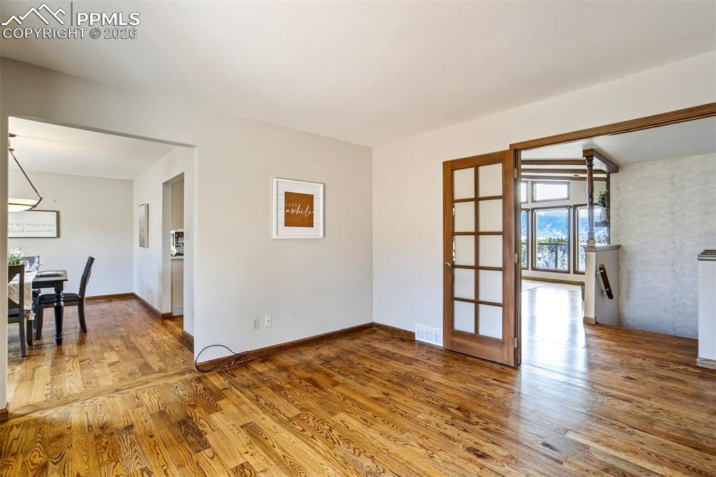 Image 21 of 50: Family Room