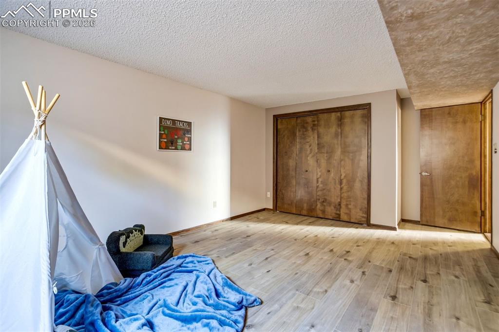 Image 41 of 50: Sitting Room