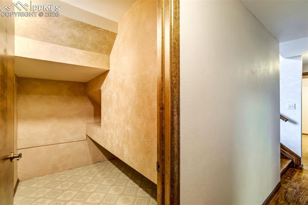 Image 44 of 50: Storage